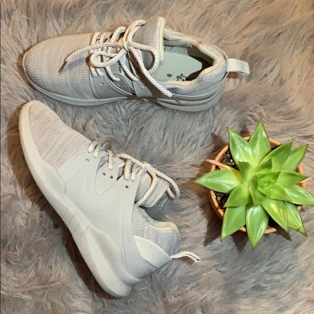 Rue21 Gray Athletic Tennis Shoes Size 8